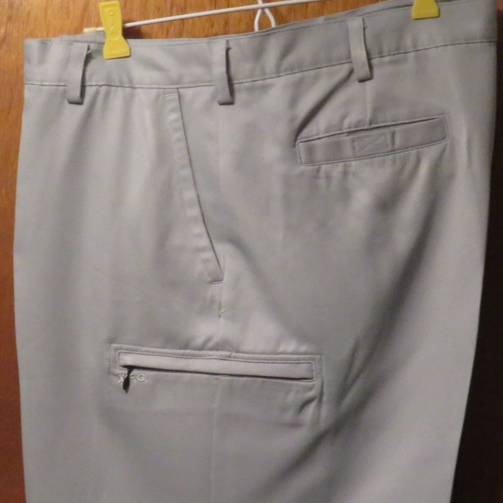 IZOD - GOLF CARGO SHORTS - STONE
